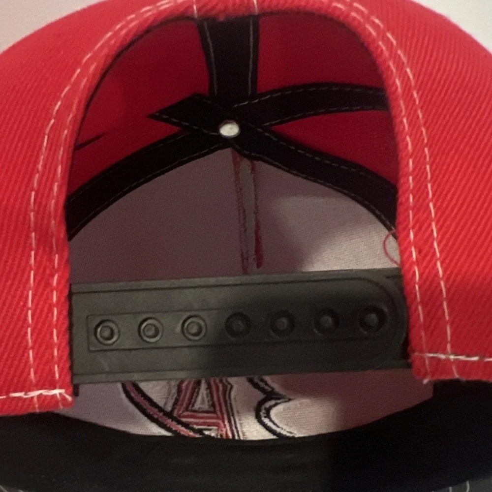 Anaheim Ducks and Angels Snapback Hat - Red/Gray Gradient Brim
